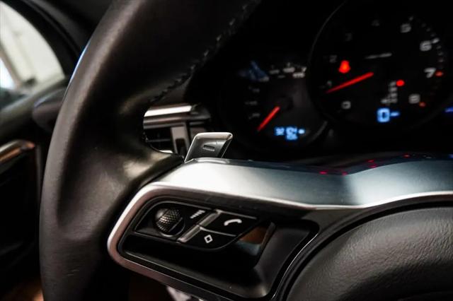 2021 Porsche Macan Macan