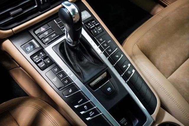 2021 Porsche Macan Macan