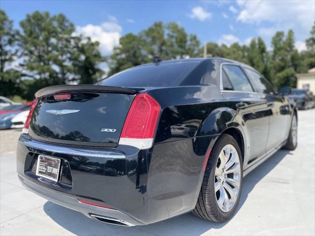2017 Chrysler 300 Limited