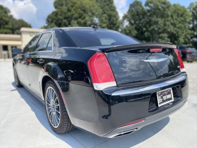 2017 Chrysler 300 Limited