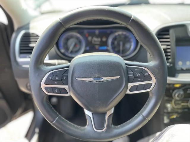 2017 Chrysler 300 Limited
