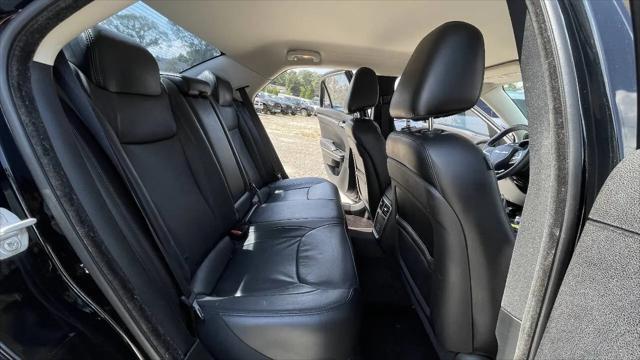 2017 Chrysler 300 Limited