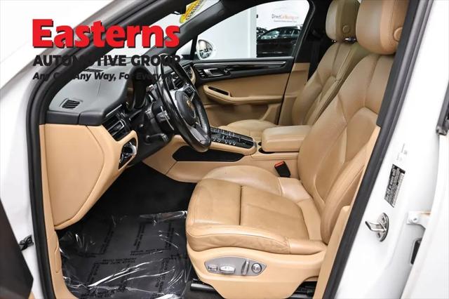 2021 Porsche Macan Macan