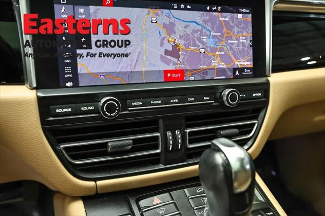 2021 Porsche Macan Macan