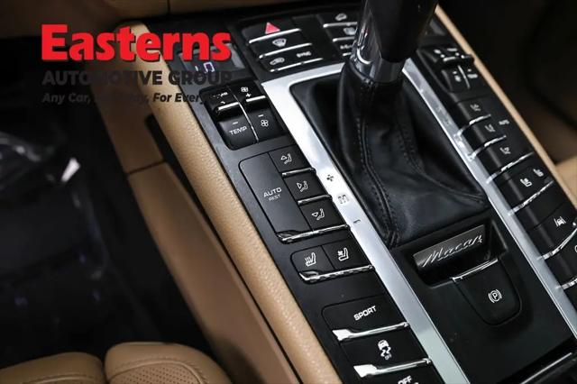 2021 Porsche Macan Macan