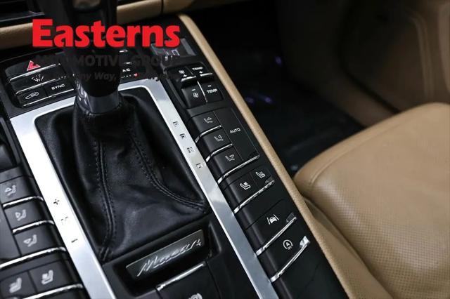 2021 Porsche Macan Macan