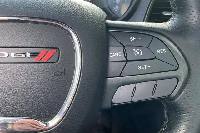 2017 Dodge Challenger SXT Plus