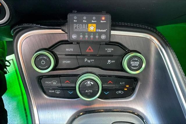 2017 Dodge Challenger SXT Plus