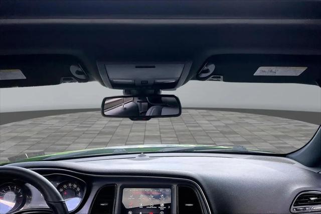 2017 Dodge Challenger SXT Plus