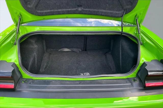 2017 Dodge Challenger SXT Plus