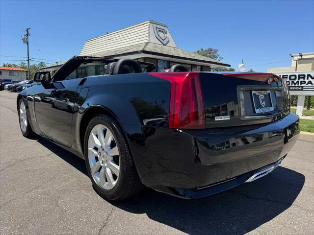 2009 Cadillac XLR Standard