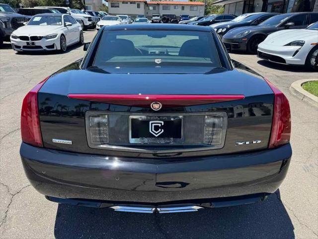 2009 Cadillac XLR Standard