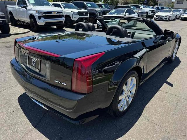 2009 Cadillac XLR Standard