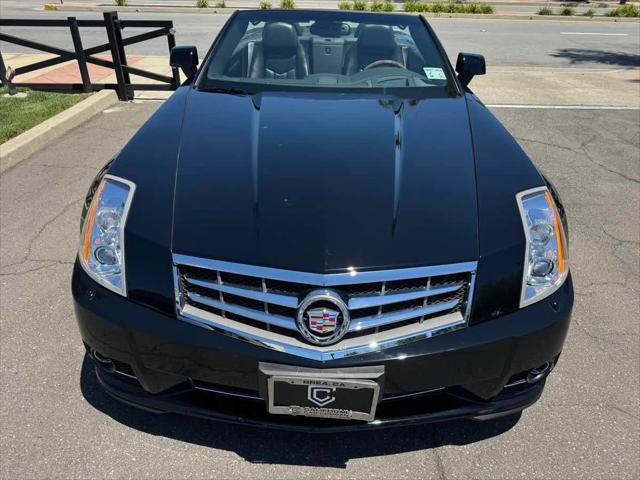 2009 Cadillac XLR Standard