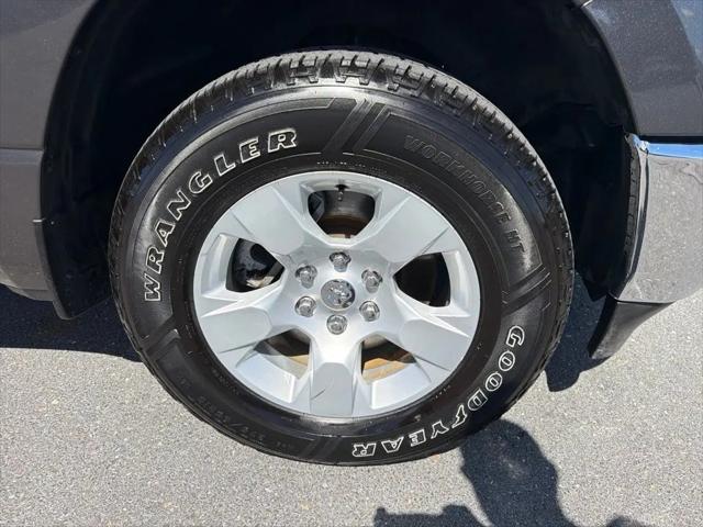 2023 Ram 1500 Big Horn Crew Cab 4x4 57 Box