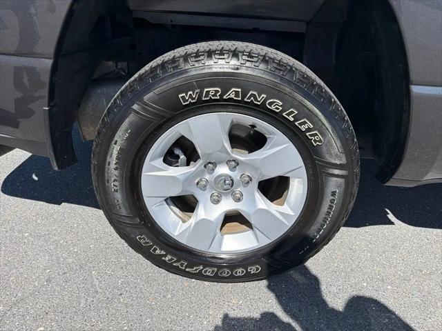 2023 Ram 1500 Big Horn Crew Cab 4x4 57 Box