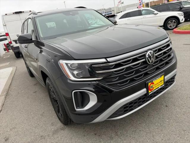 2026 Volkswagen Atlas Peak Edition