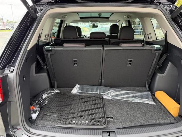 2026 Volkswagen Atlas Peak Edition