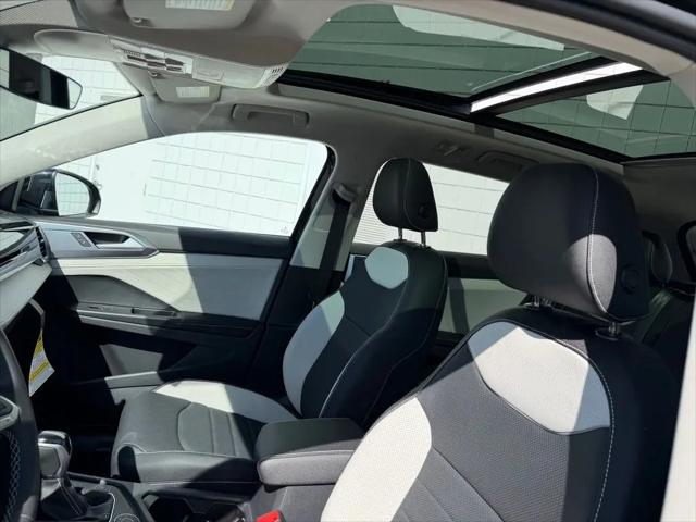 2026 Volkswagen Taos SEL