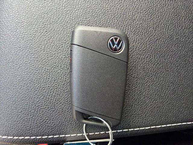 2026 Volkswagen Taos SEL