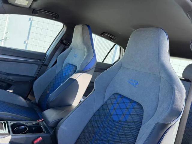 2026 Volkswagen Golf R Base