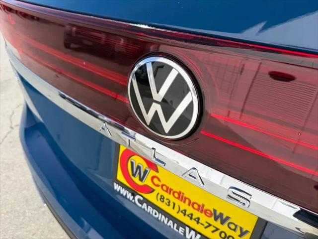 2026 Volkswagen Atlas SE with Technology