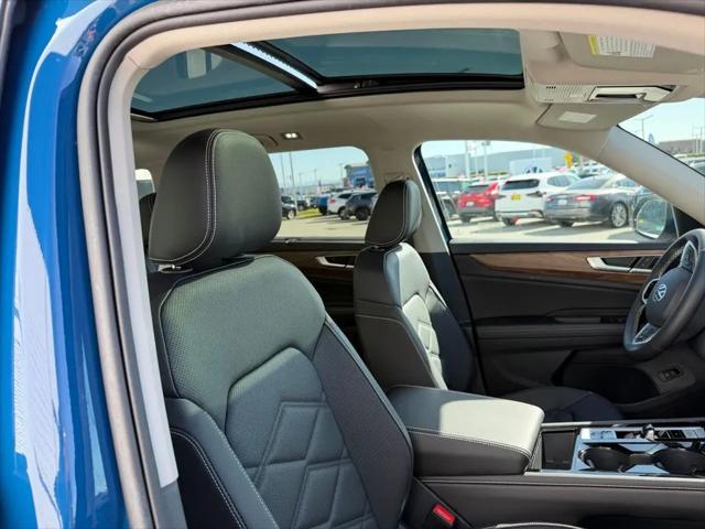 2026 Volkswagen Atlas SE with Technology