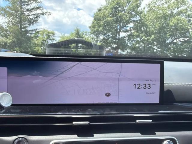 2025 Genesis GV80 2.5T Standard AWD