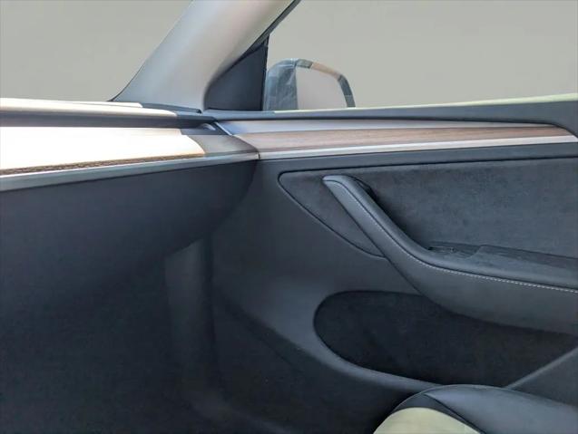 2024 Tesla Model Y Long Range Dual Motor All-Wheel Drive