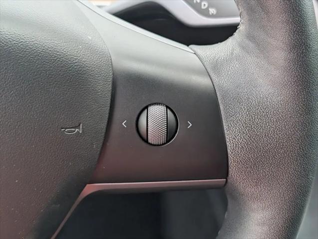 2021 Tesla Model 3 Standard Range Plus Rear-Wheel Drive