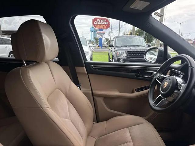 2020 Porsche Macan Macan