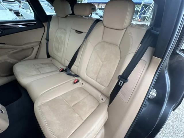 2020 Porsche Macan Macan