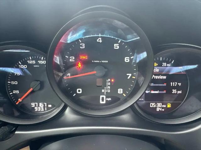 2020 Porsche Macan Macan