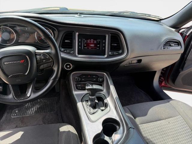 2017 Dodge Challenger SXT