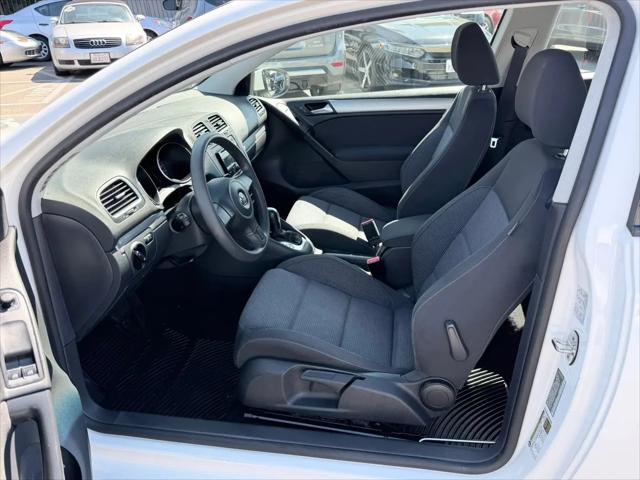 2013 Volkswagen Golf 2.5L 2-Door