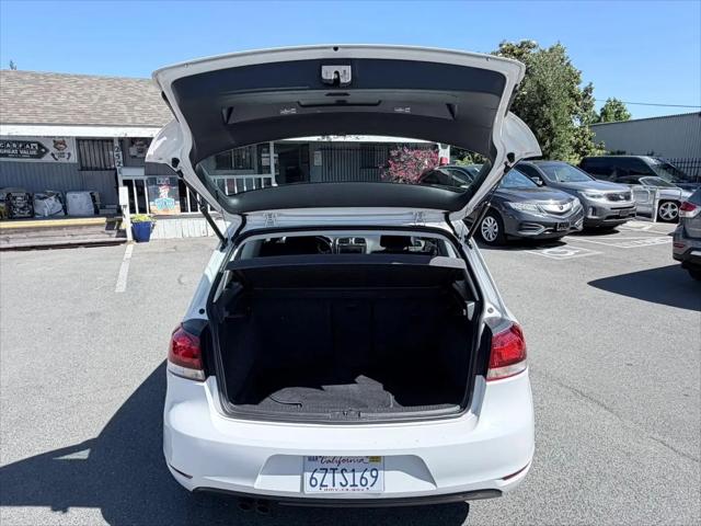 2013 Volkswagen Golf 2.5L 2-Door