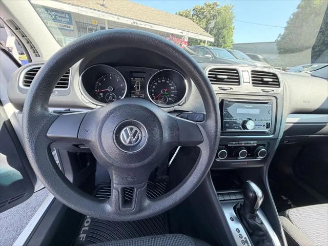 2013 Volkswagen Golf 2.5L 2-Door