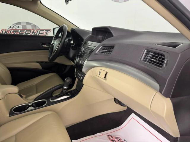 2017 Acura ILX Base