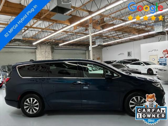 2023 Chrysler Pacifica Hybrid Touring L
