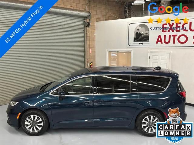 2023 Chrysler Pacifica Hybrid Touring L