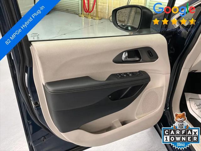 2023 Chrysler Pacifica Hybrid Touring L