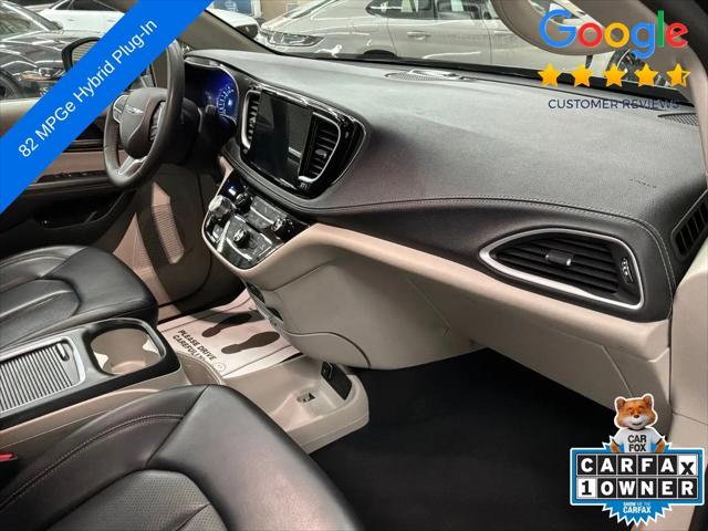 2023 Chrysler Pacifica Hybrid Touring L