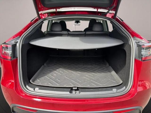 2024 Tesla Model Y Long Range Dual Motor All-Wheel Drive