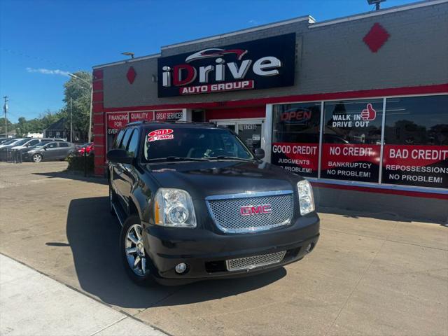 2013 GMC Yukon XL Denali for sale in Eastpointe, MI