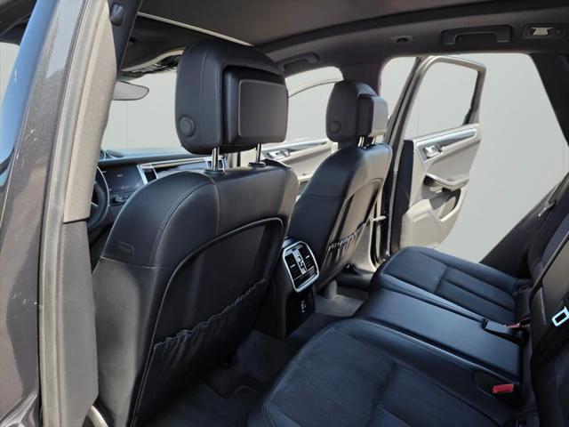 2018 Porsche Macan Sport Edition