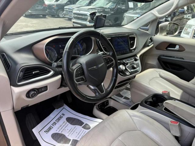 2017 Chrysler Pacifica Touring-L Plus