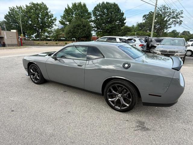 2017 Dodge Challenger SXT