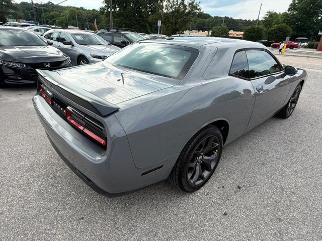 2017 Dodge Challenger SXT