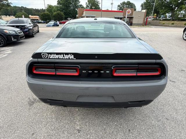 2017 Dodge Challenger SXT