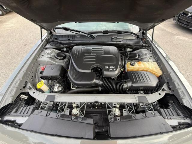 2017 Dodge Challenger SXT
